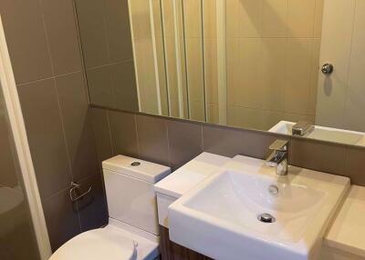 1 bed Condo in Centric Ratchada - Huai Khwang Samsennok Sub District C014866