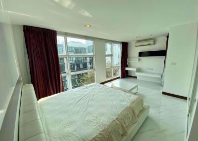 1 bed Condo in D 65 Phrakhanongnuea Sub District C014865