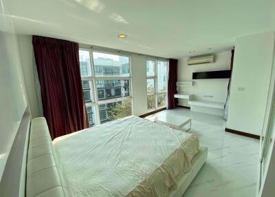 1 bed Condo in D 65 Phrakhanongnuea Sub District C014865