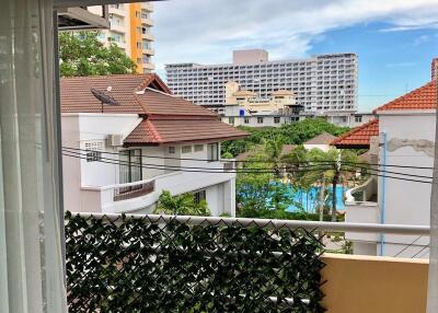 Chateau Dale Condo For Sale in Thappraya