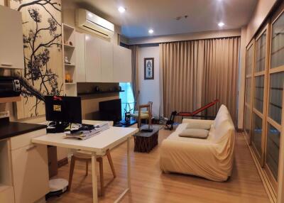 1 bed Condo in The Light House Khlong San District C014855