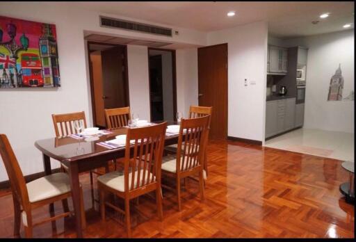 2 bed Condo in Baan Suanpetch Khlong Toei Nuea Sub District C014840