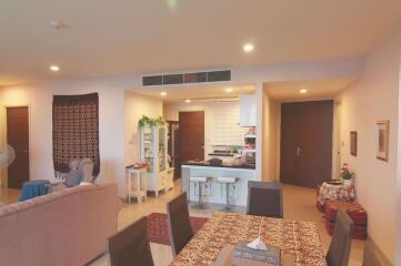 3 bed Condo in Watermark Chaophraya Khlong Ton Sai Sub District C014811