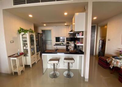 3 bed Condo in Watermark Chaophraya Khlong Ton Sai Sub District C014811