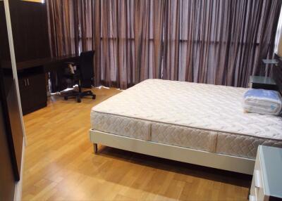 2 bed Condo in Urbana Sathorn Thungmahamek Sub District C014803