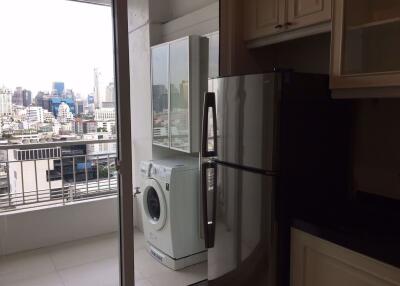 1 bed Condo in Ivy Sathorn 10 Silom Sub District C014785