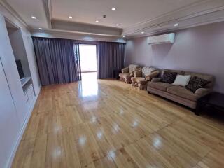 3 bed Condo in Tower Park Khlong Toei Nuea Sub District C014774