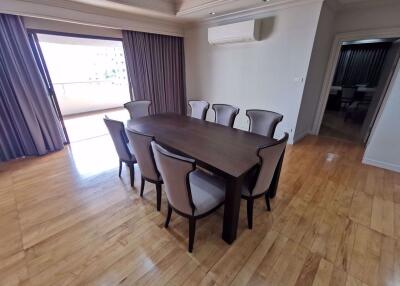 3 bed Condo in Tower Park Khlong Toei Nuea Sub District C014774