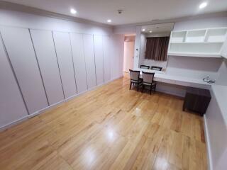 3 bed Condo in Tower Park Khlong Toei Nuea Sub District C014774