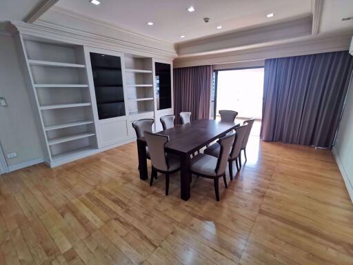 3 bed Condo in Tower Park Khlong Toei Nuea Sub District C014774