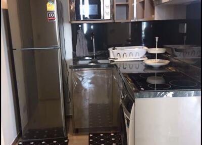 2 bed Condo in Ideo Q Victory Thanonphayathai Sub District C014751