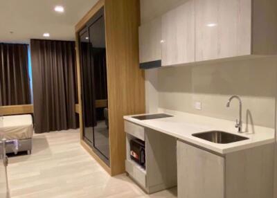 Studio bed Condo in Life One Wireless Lumphini Sub District C014717