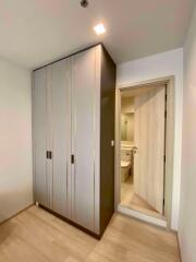 2 ห้องนอน, 2 ห้องน้ำ คอนโด ราคา ฿ 53,000/เดือน
