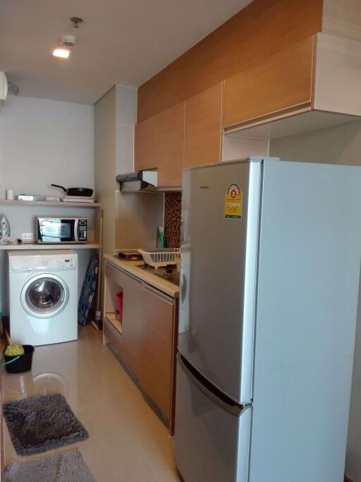 1 bed Condo in Le Luk Phrakhanongnuea Sub District C014681