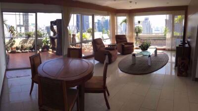 2 bed Condo in Sukhumvit Suite Khlong Toei Nuea Sub District C014678