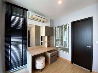 2 bed Condo in Sky Walk Condominium Phrakhanongnuea Sub District C014669
