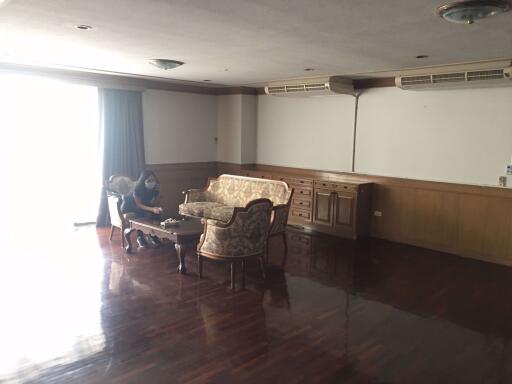 3 bed Condo in DS Tower 1 Sukhumvit 33 Khlong Tan Nuea Sub District C014661