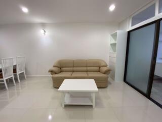 1 bed Condo in Supalai Place Condominium Khlong Tan Nuea Sub District C014651