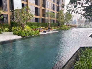 2 bed Condo in OKA HAUS Sukhumvit 36 Khlongtan Sub District C014644