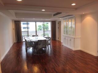 3 bed Condo in Jaspal Residential 1 Khlong Toei Nuea Sub District C014597