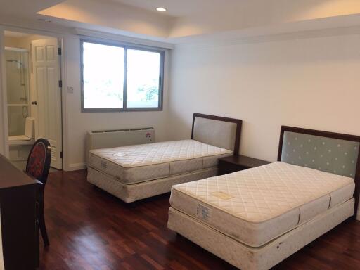 3 bed Condo in Jaspal Residential 1 Khlong Toei Nuea Sub District C014597