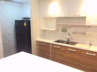 3 bed Condo in Richmond Palace Khlong Tan Nuea Sub District C014596