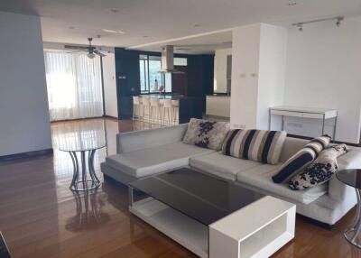 3 bed Condo in Prime Mansion One Khlong Toei Nuea Sub District C014581