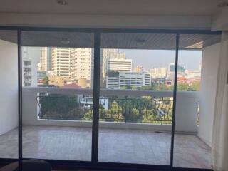 3 bed Condo in Prime Mansion One Khlong Toei Nuea Sub District C014581