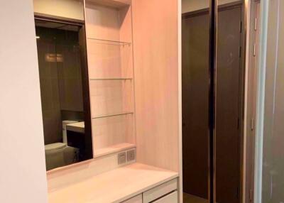 2 bed Condo in Ashton Chula - Silom Mahaphruettharam Sub District C014580