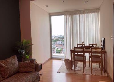 1 bed Condo in Le Luk Phrakhanongnuea Sub District C014573