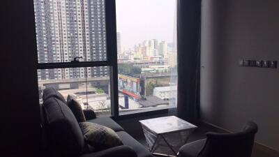 1 bed Condo in The Esse at Singha Complex Khlong Toei Nuea Sub District C014560