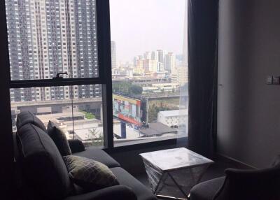 1 bed Condo in The Esse at Singha Complex Khlong Toei Nuea Sub District C014560