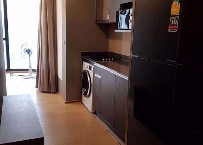 2 bed Condo in Ashton Chula - Silom Mahaphruettharam Sub District C014542