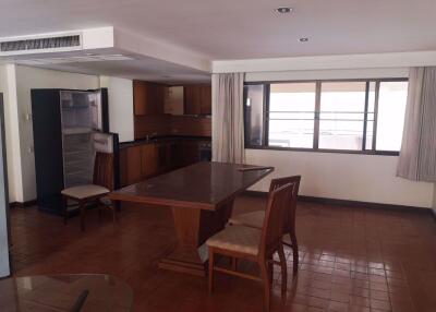 3 bed Condo in MSI III Garden Khlongtoei Sub District C014536