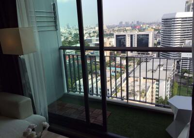 2 bed Condo in Rhythm Sukhumvit 42 Phra Khanong Sub District C014529