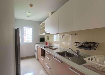 2 bed Condo in Residence 52 Phrakhanong District C014521