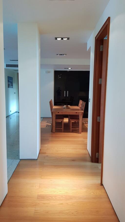 3 bed Condo in Ficus Lane Phra Khanong Sub District C014520