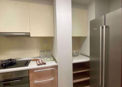 3 bed Condo in Residence 52 Phrakhanong District C014511