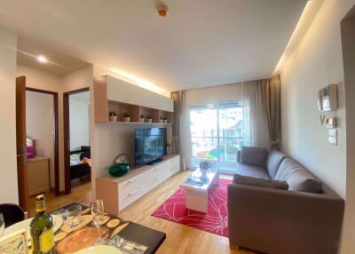 3 bed Condo in Residence 52 Phrakhanong District C014511