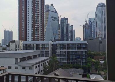 1 bed Condo in RHYTHM Ekkamai Khlong Tan Nuea Sub District C014507