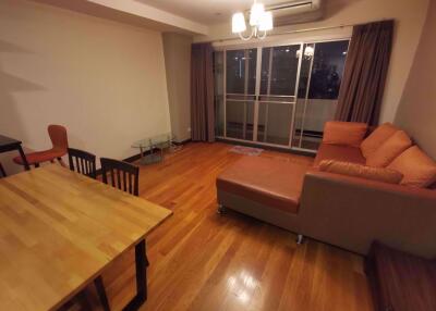 2 bed Condo in Baan Sukhumvit 36 Khlongtan Sub District C014500