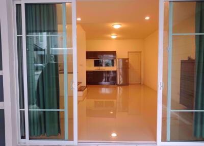 3 bed House in Town Avenue Srinakarin Suanluang Sub District H014493