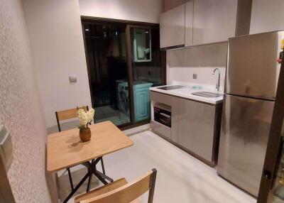 1 bed Condo in LIFE Asoke - Rama 9 Makkasan Sub District C014490