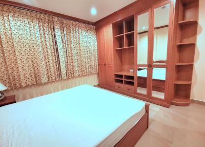 2 bed Condo in El Patio Khlong Toei Nuea Sub District C014489