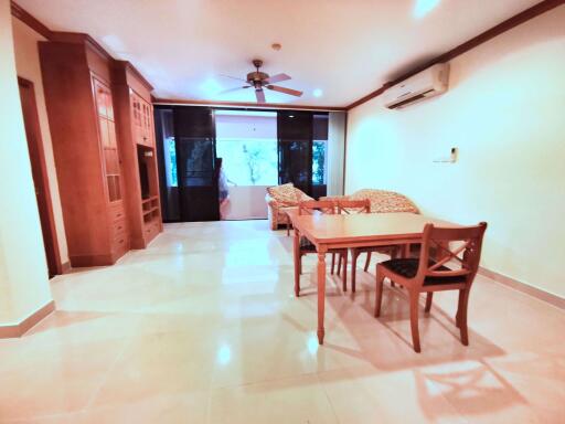 2 bed Condo in El Patio Khlong Toei Nuea Sub District C014489