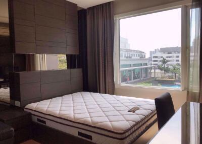 2 bed Condo in Siri at Sukhumvit Phra Khanong Sub District C014487