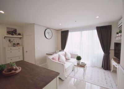 2 bed Condo in Manor Sanambinnam Bang Rak Noi Sub District C014477