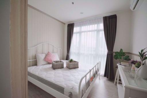 2 bed Condo in Manor Sanambinnam Bang Rak Noi Sub District C014477