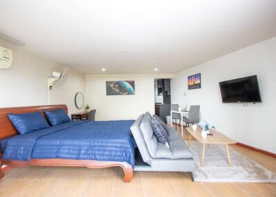 Cozy Studio Room for Rent: Chomdoi Condominium, 10-Min Walk to Nimman