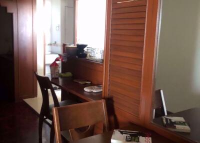 2 bed Condo in Tai Ping Towers Khlong Tan Nuea Sub District C014450